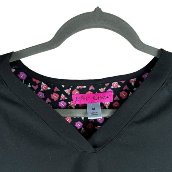 With Pockets M - Picture 2 of 6